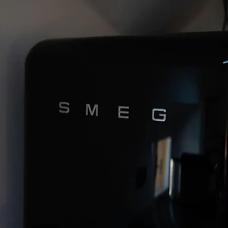 Casa Cometa Designer Attic * מנאג'יו